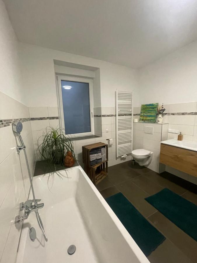 Mayen, Baeckerstr, Privatzimmer Nr1, Innenstadt, Naehe Nuerburgring & Burg Eltz, Gemeinschaftsbad Luaran gambar