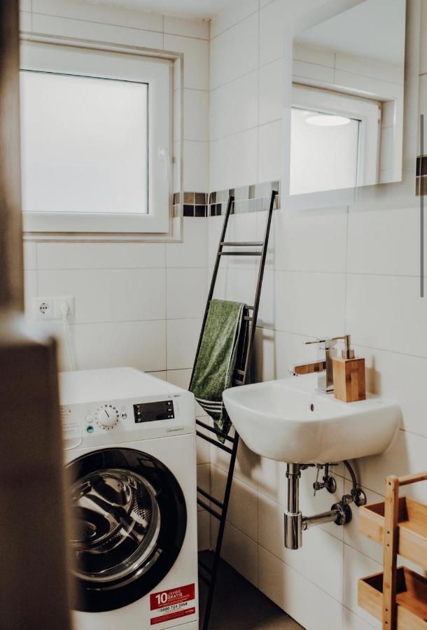 Mayen, Baeckerstr, Privatzimmer Nr1, Innenstadt, Naehe Nuerburgring & Burg Eltz, Gemeinschaftsbad Luaran gambar